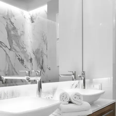 Luxury 3br With Sea View Greenwood Appartamento Odessa